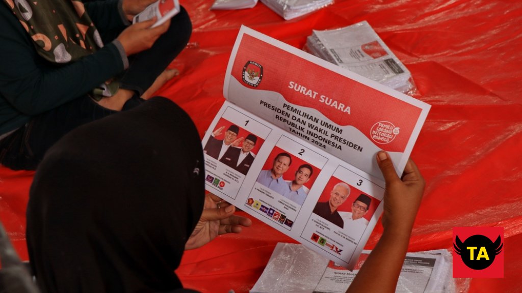 Ratusan Lembar Surat Suara Pemilu 2024 di Jember ditemukan Rusak Saat Penyortiran