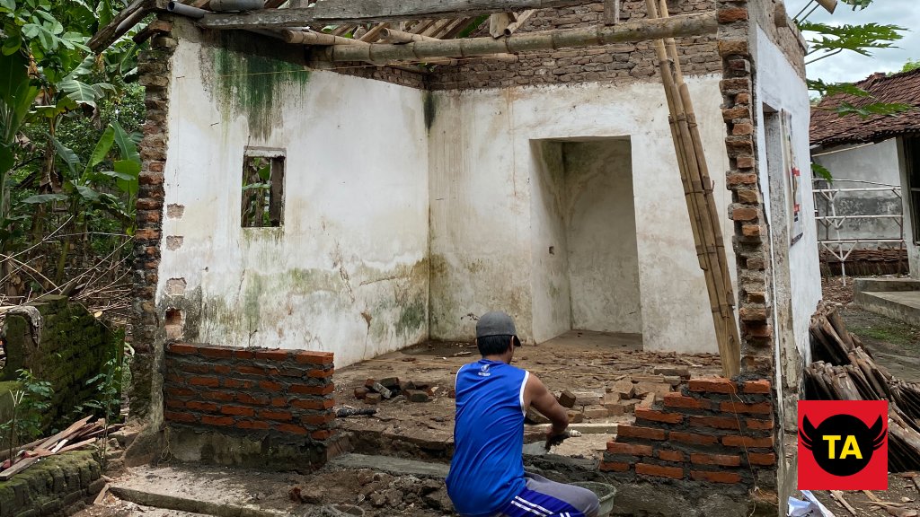 Renovasi Mushola di Desa Klompangan, Kecamatan Ajung, Jember